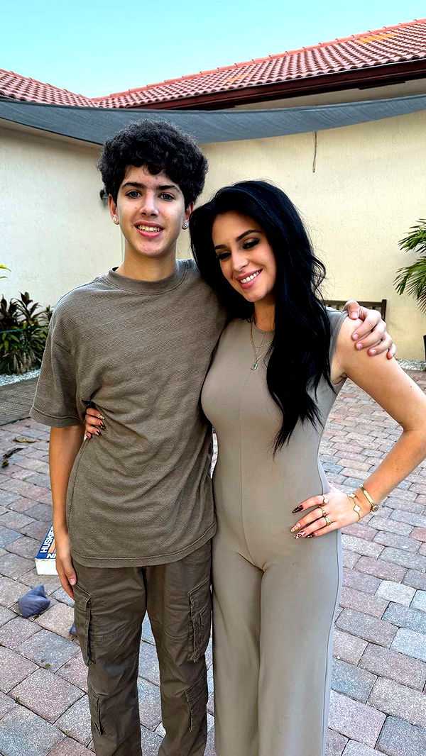 camilla_classy image ~ Altpins