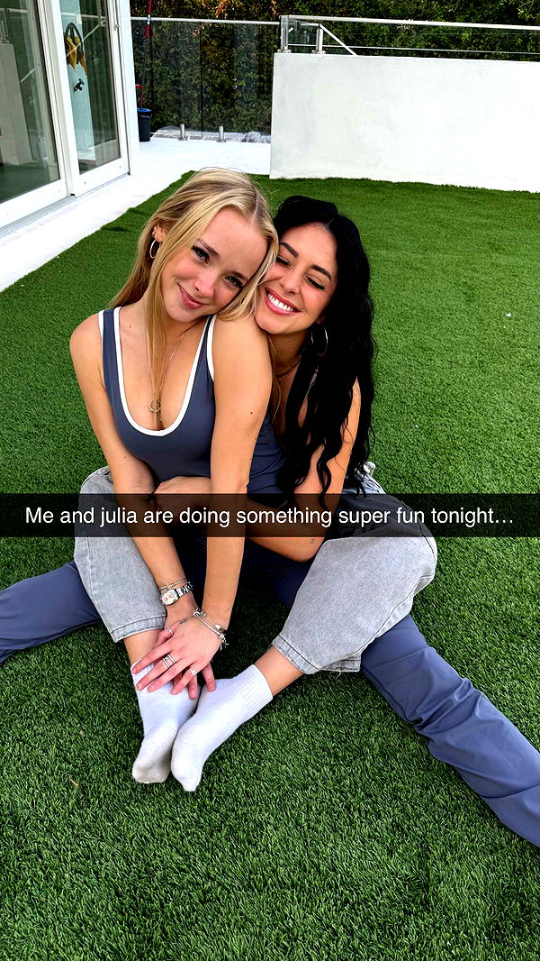 camilla_classy image ~ Altpins