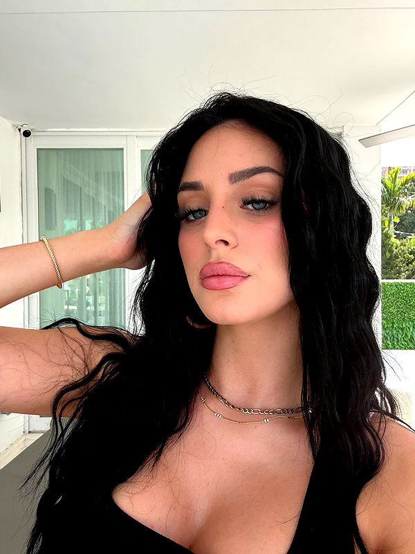 camilla_classy image ~ Altpins