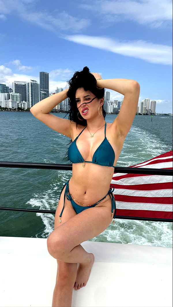 camilla_classy image ~ Altpins