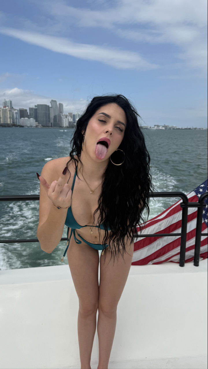 camilla_classy snapchat image archive image