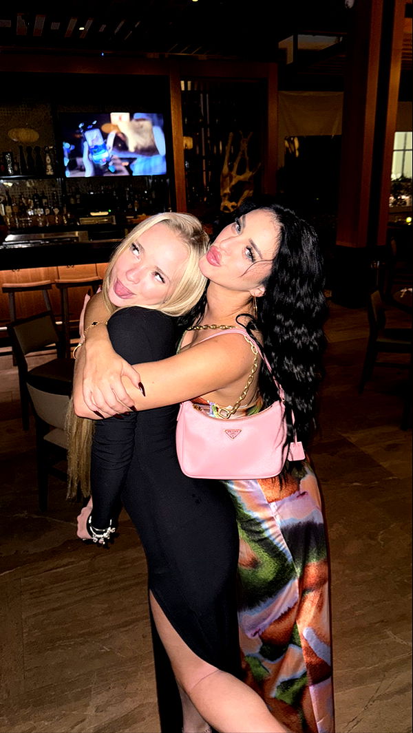 camilla_classy image ~ Altpins