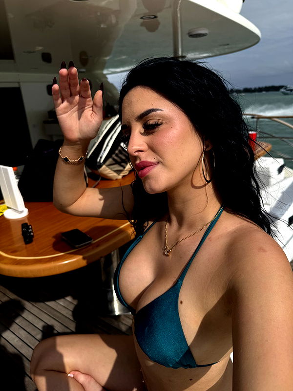 camilla_classy image ~ Altpins