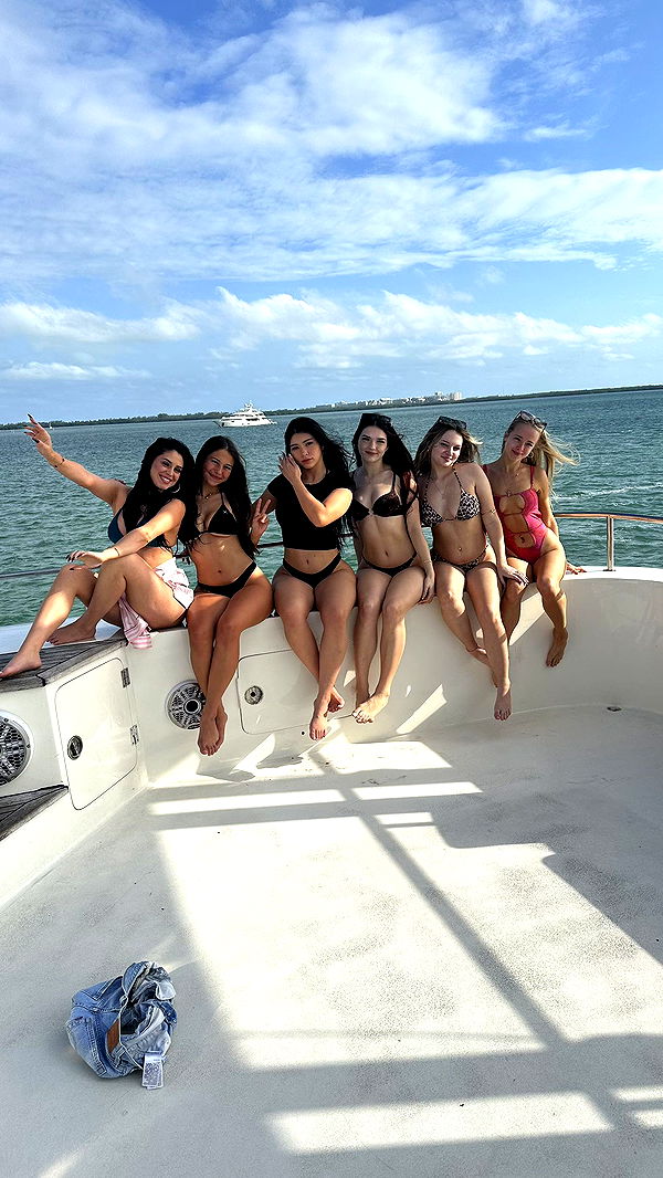 camilla_classy image ~ Altpins