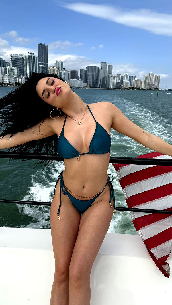 camilla_classy image ~ Altpins