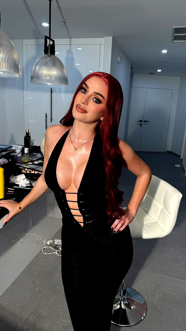 camilla_classy image ~ Altpins