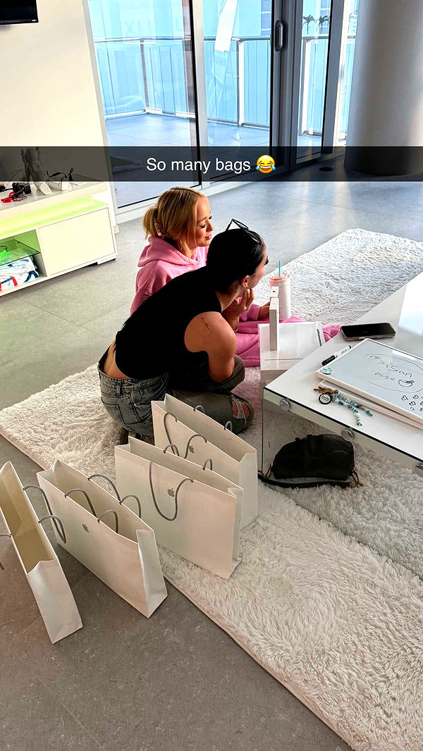 camilla_classy image ~ Altpins