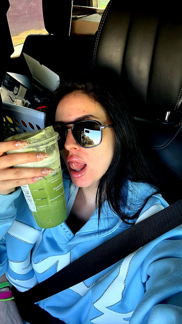 camilla_classy image ~ Altpins