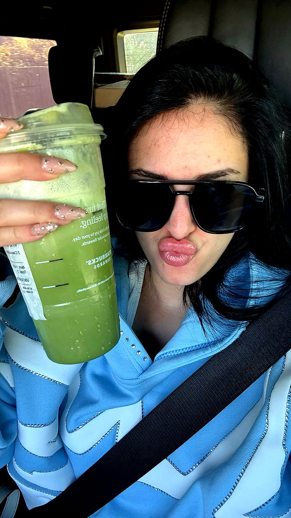 camilla_classy image ~ Altpins