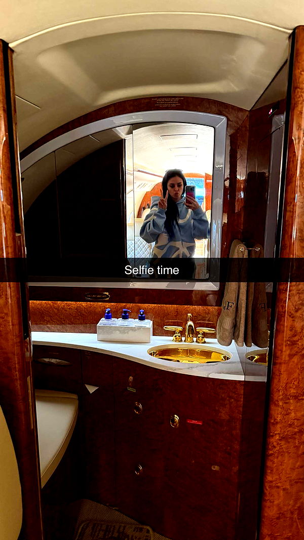 camilla_classy image ~ Altpins