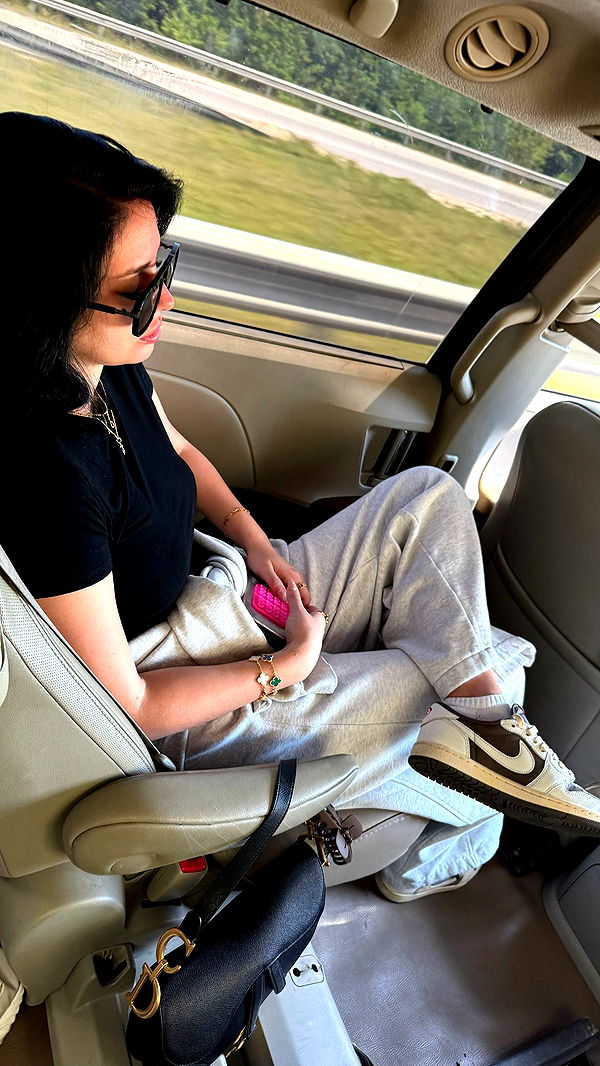 camilla_classy image ~ Altpins