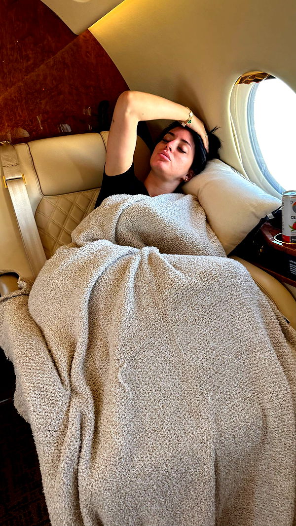 camilla_classy image ~ Altpins