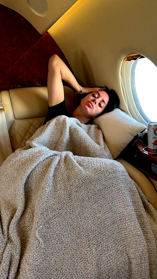 camilla_classy image ~ Altpins