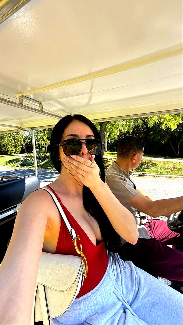 camilla_classy image ~ Altpins