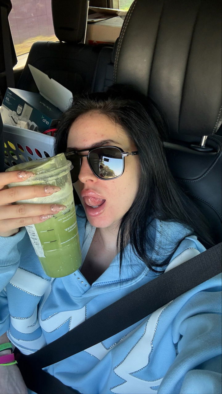 camilla_classy snapchat image archive image