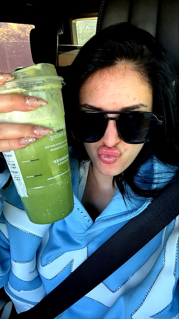 camilla_classy image ~ Altpins