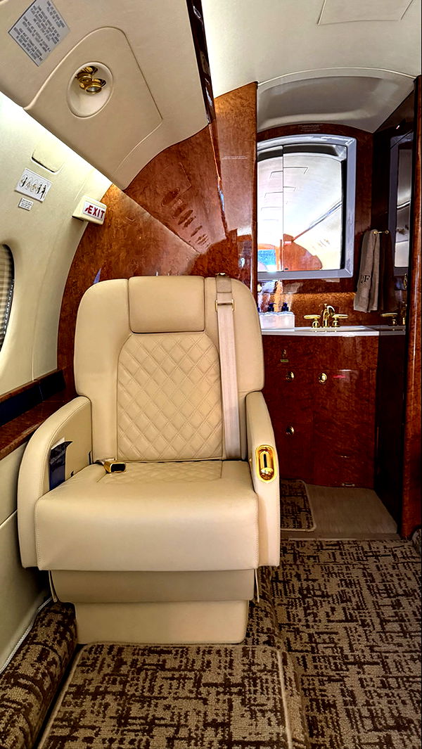 camilla_classy image ~ Altpins