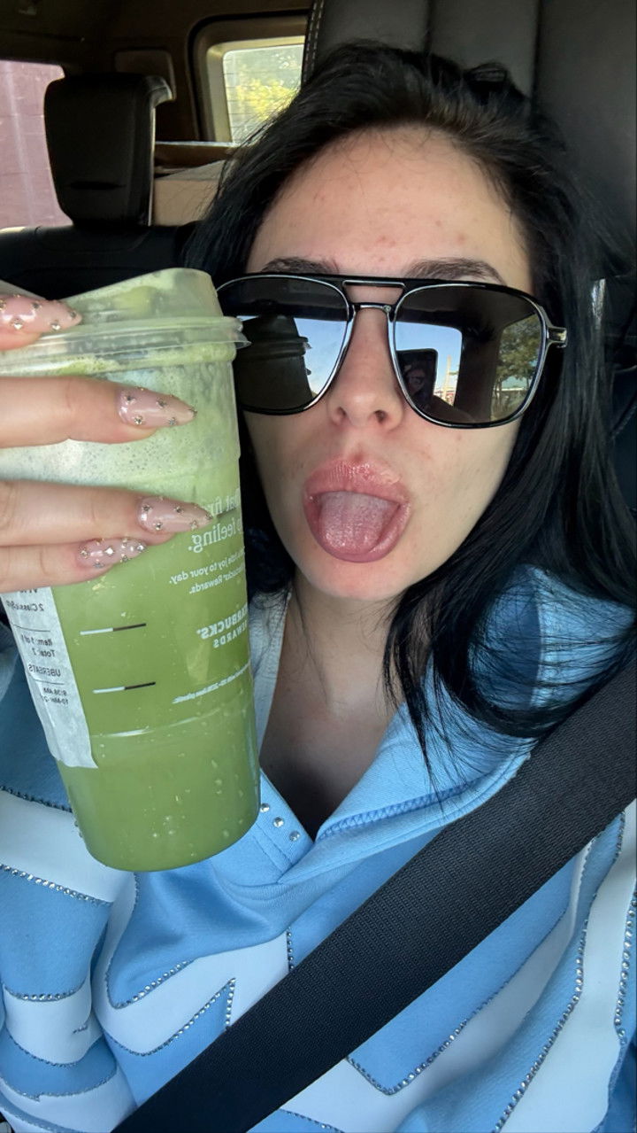 camilla_classy snapchat image archive image