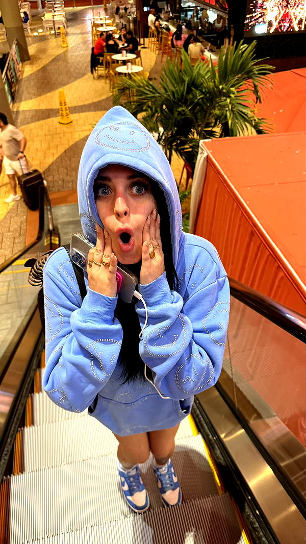 camilla_classy image ~ Altpins