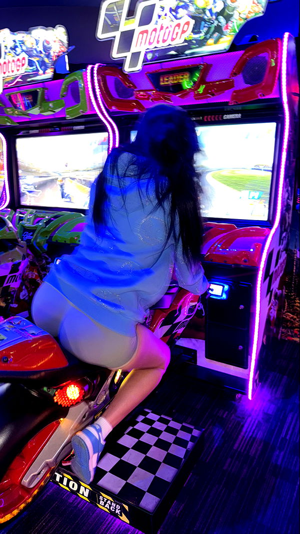 camilla_classy image ~ Altpins