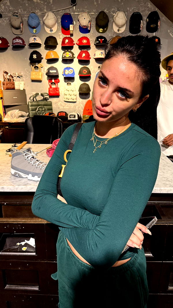 camilla_classy image ~ Altpins