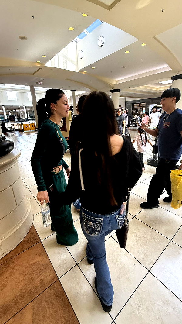 camilla_classy image ~ Altpins