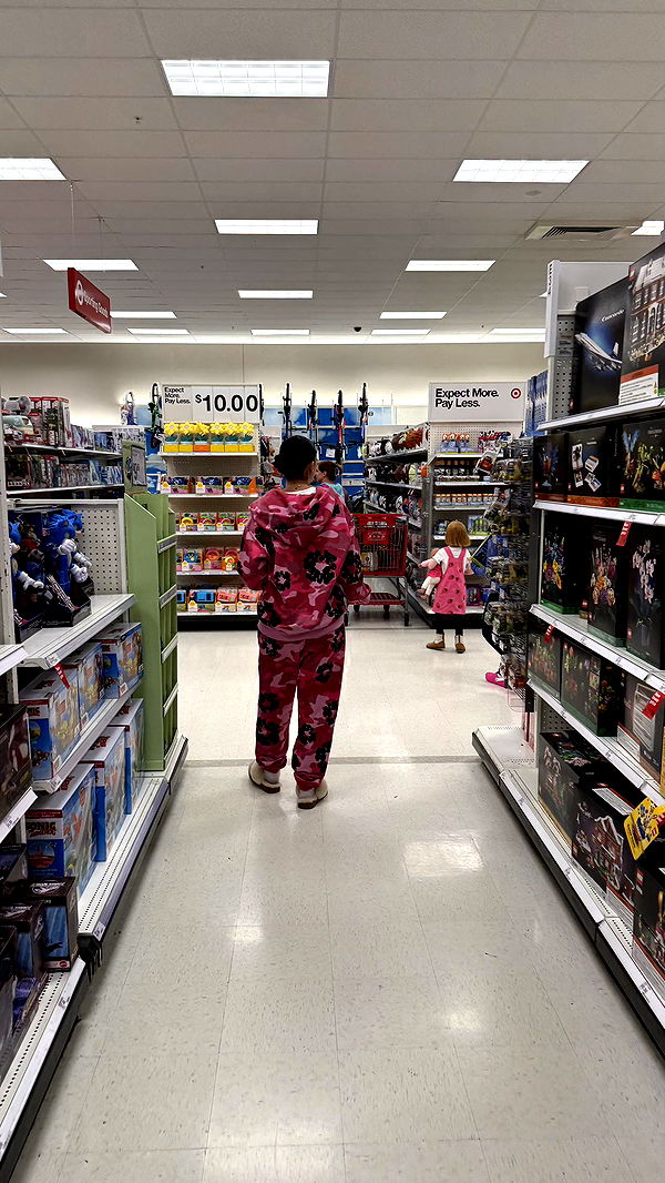 camilla_classy image ~ Altpins