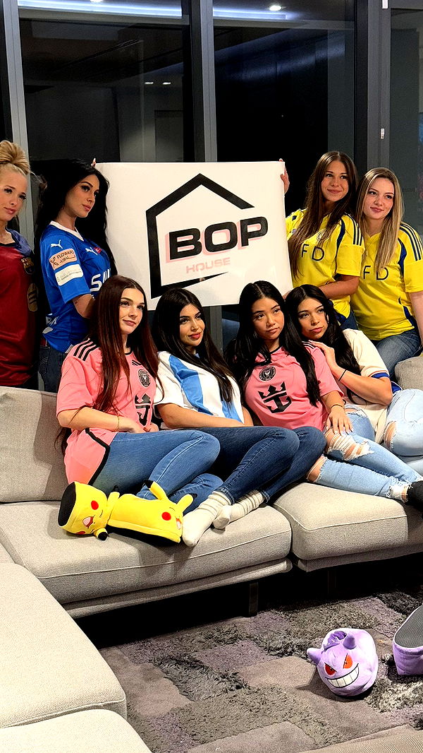 camilla_classy image ~ Altpins