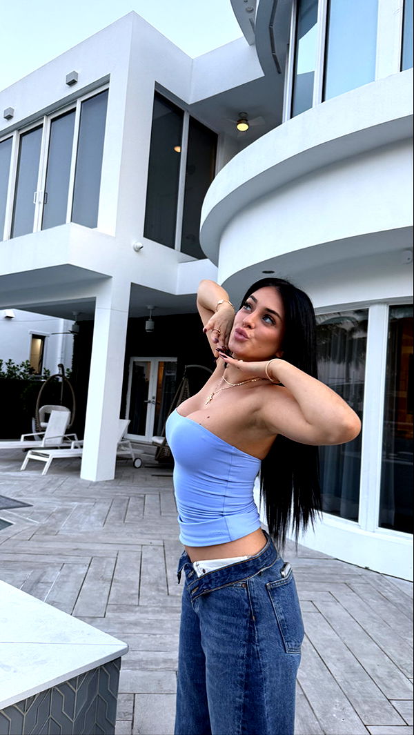 camilla_classy image ~ Altpins