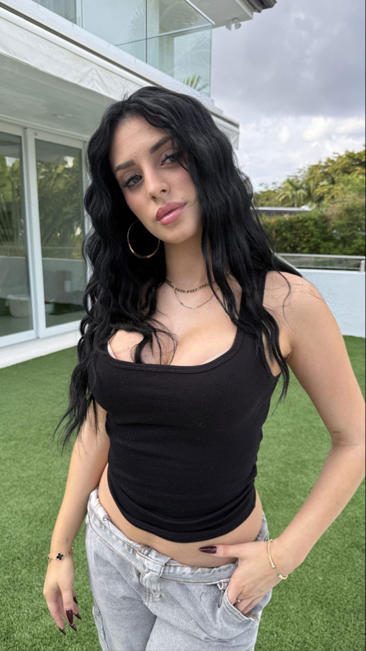 camilla_classy snapchat image archive image