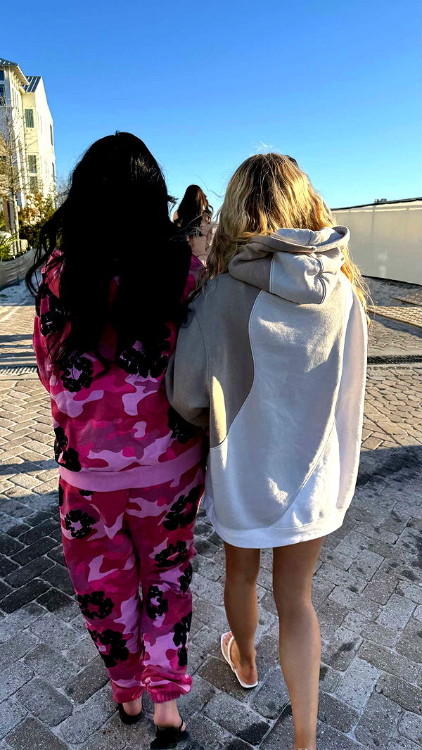 camilla_classy image ~ Altpins