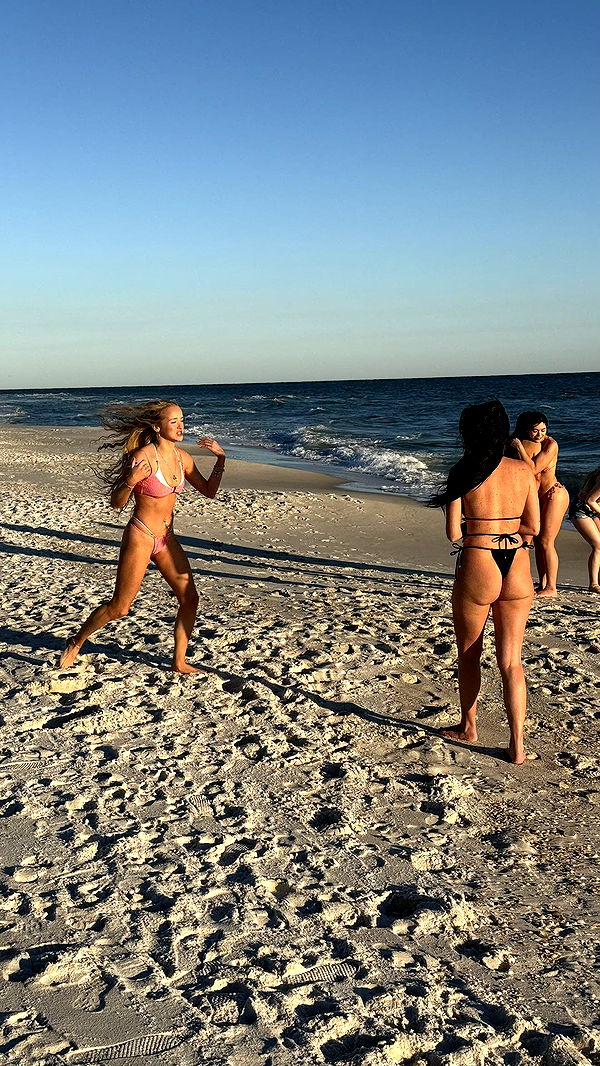 camilla_classy image ~ Altpins