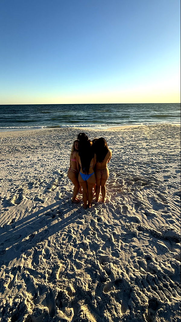 camilla_classy image ~ Altpins