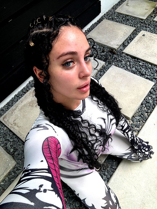 camilla_classy image ~ Altpins