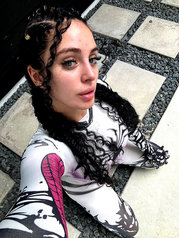 camilla_classy image ~ Altpins