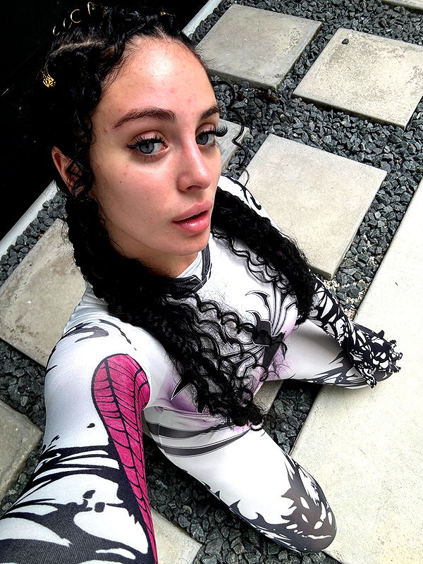 camilla_classy image ~ Altpins