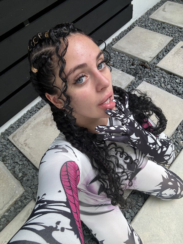 camilla_classy snapchat image archive image