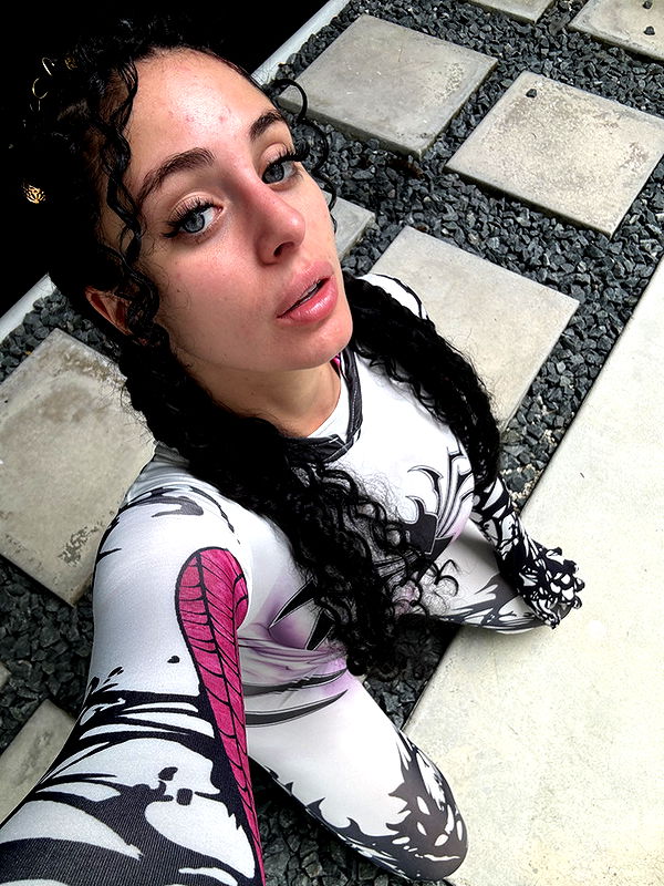 camilla_classy image ~ Altpins