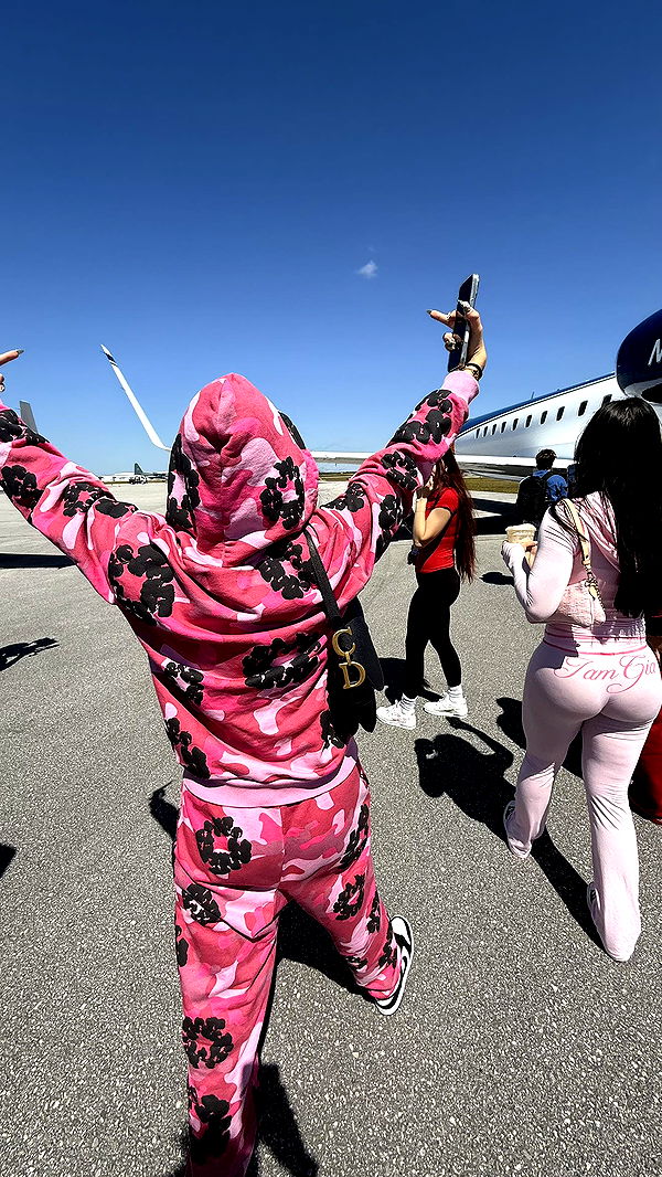 camilla_classy image ~ Altpins