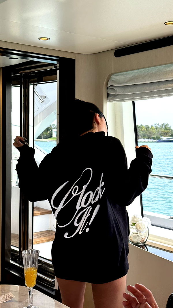 camilla_classy image ~ Altpins