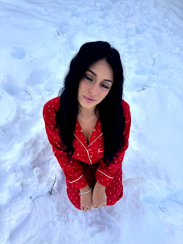 camilla_classy image ~ Altpins