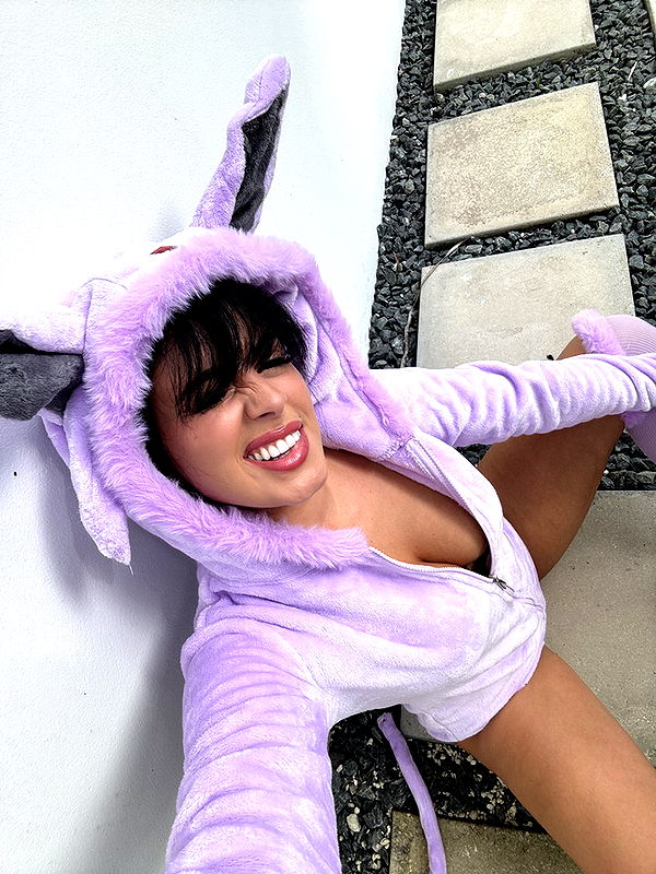 camilla_classy image ~ Altpins