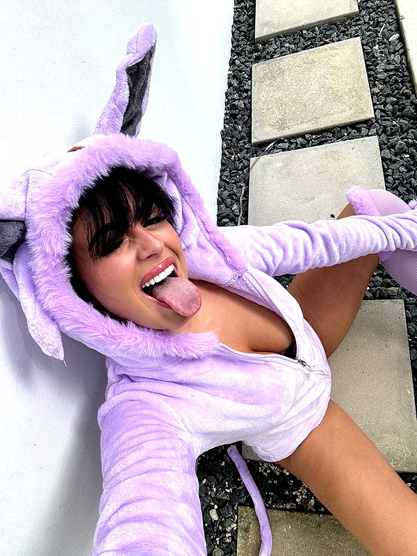 camilla_classy image ~ Altpins