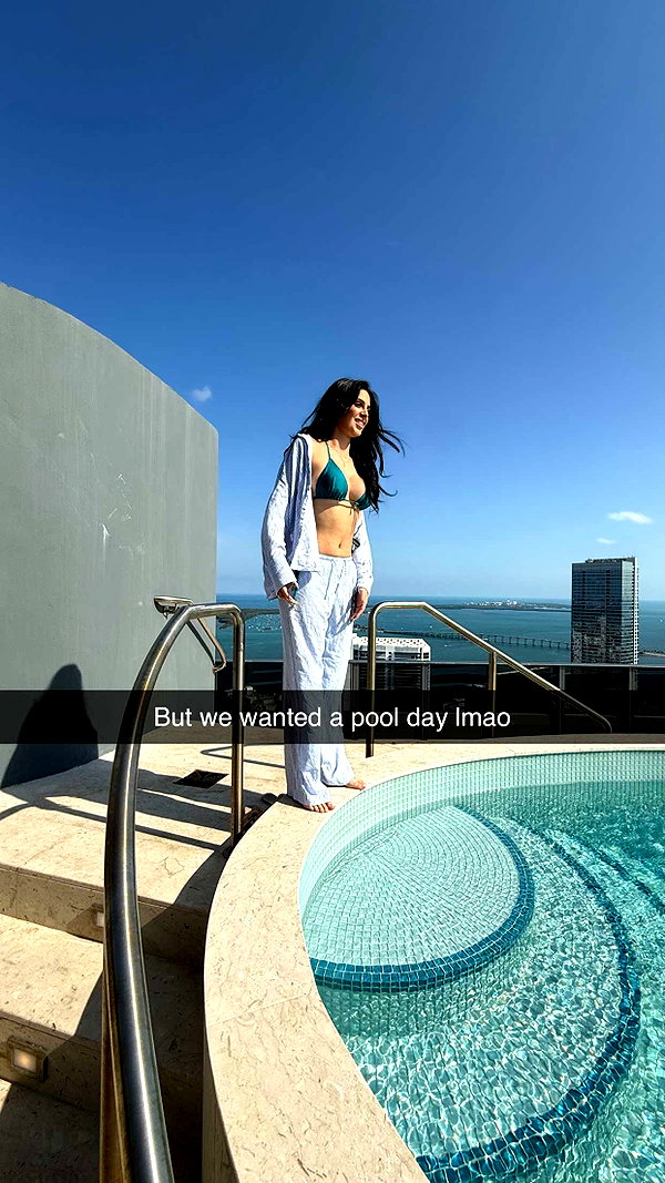 camilla_classy snapchat image archive image