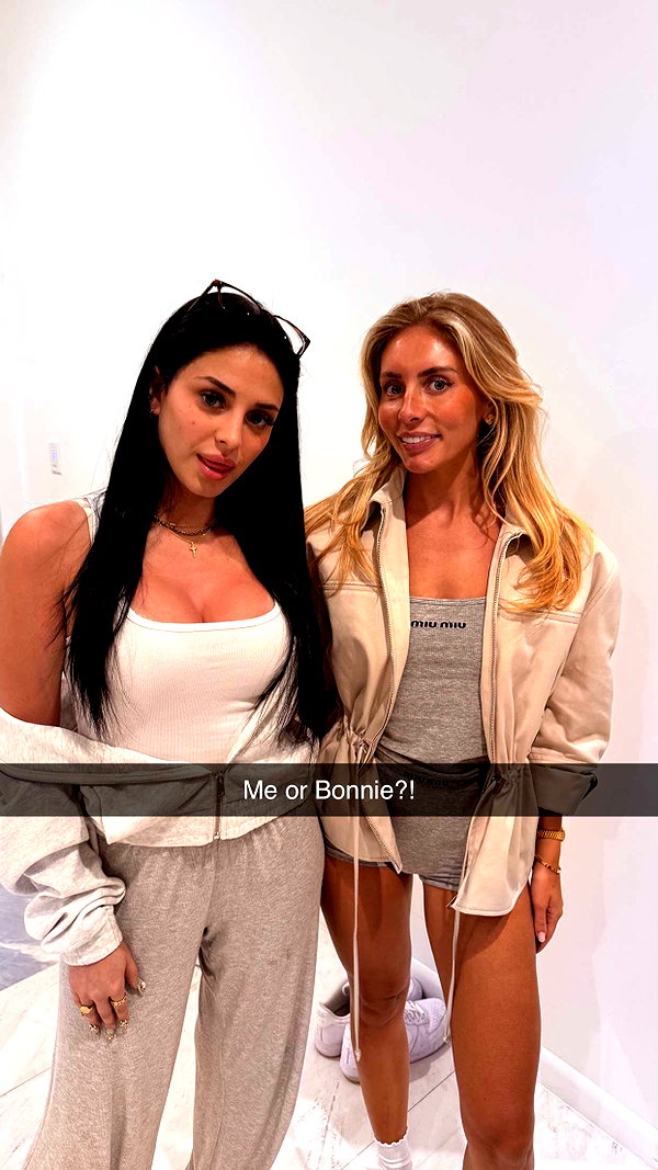 camilla_classy snapchat image archive image