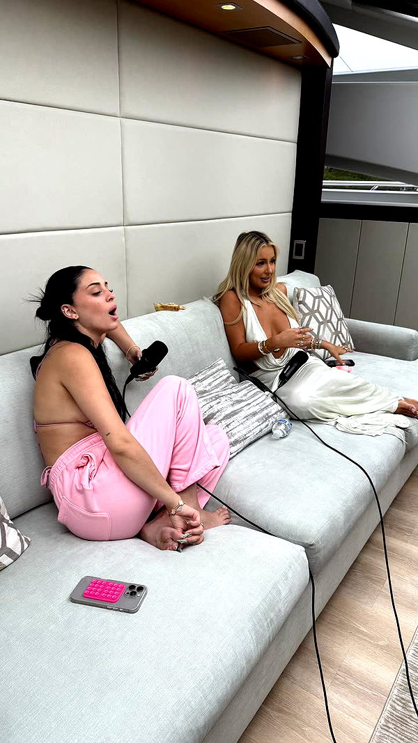 camilla_classy snapchat image archive image