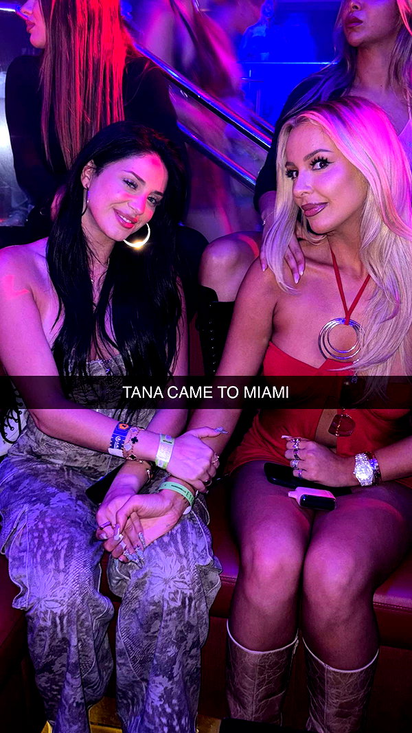camilla_classy snapchat image archive image
