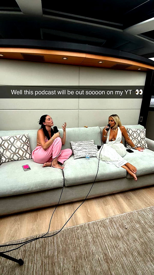 camilla_classy snapchat image archive image