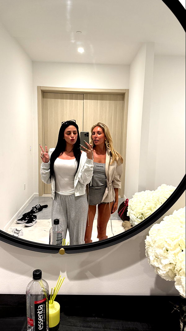 camilla_classy snapchat image archive image
