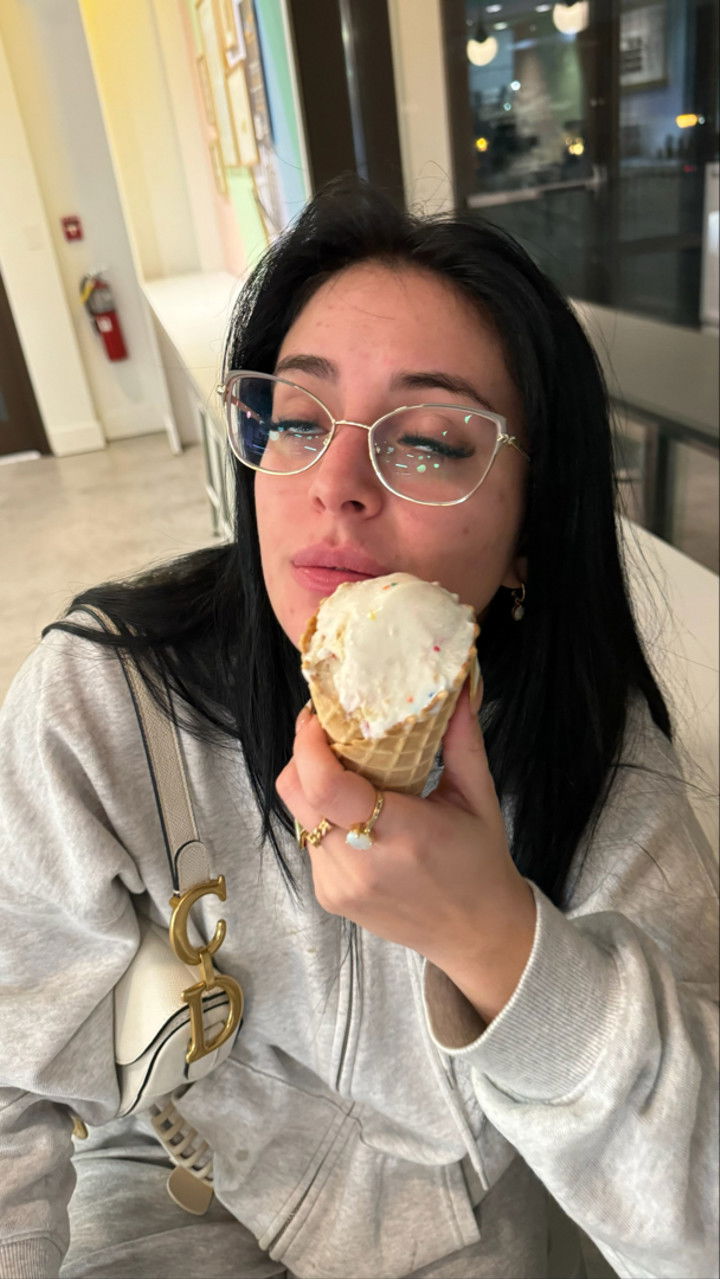 camilla_classy snapchat image archive image